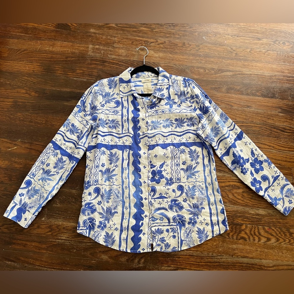 Joie Blue and White 100% Linen Floral Shirt. Barely used.